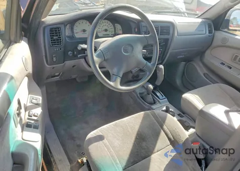 2004 Toyota Tacoma Xtracab из США, поврежденный, VIN 5TEWN72N94Z349659